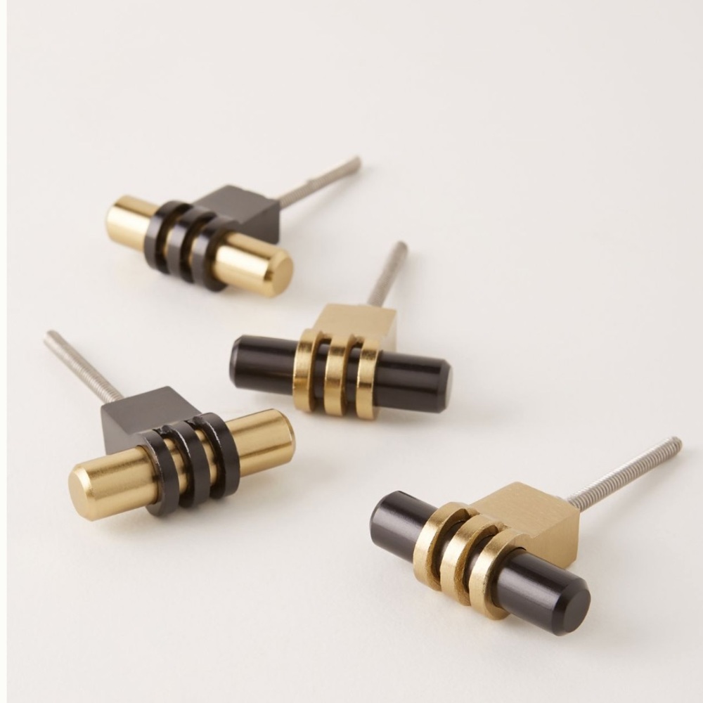 Anthropologie Alden Knobs; set of 4